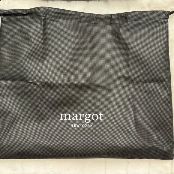 Margot NY 10x9 Black Crossbody Bag - Picture 5 of 11